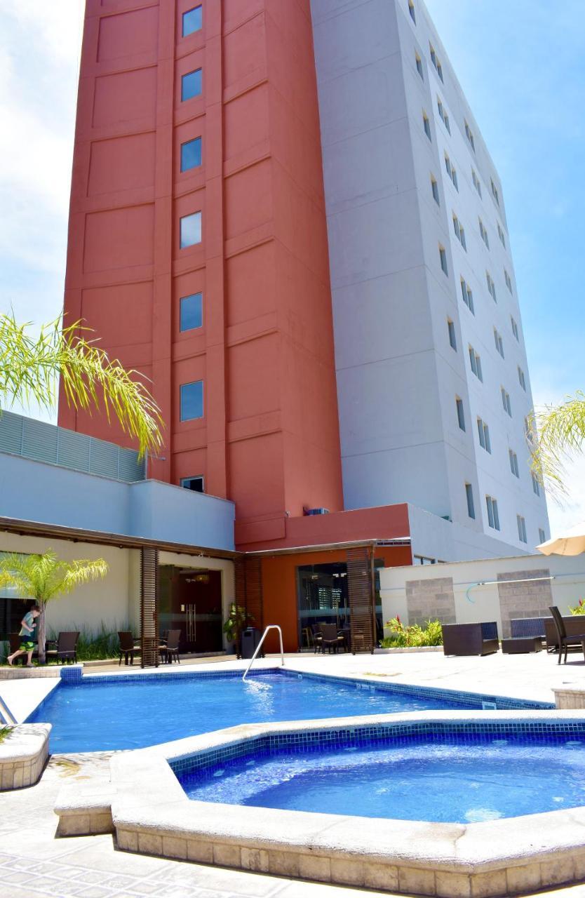 La Quinta By Wyndham Tegucigalpa Exterior foto